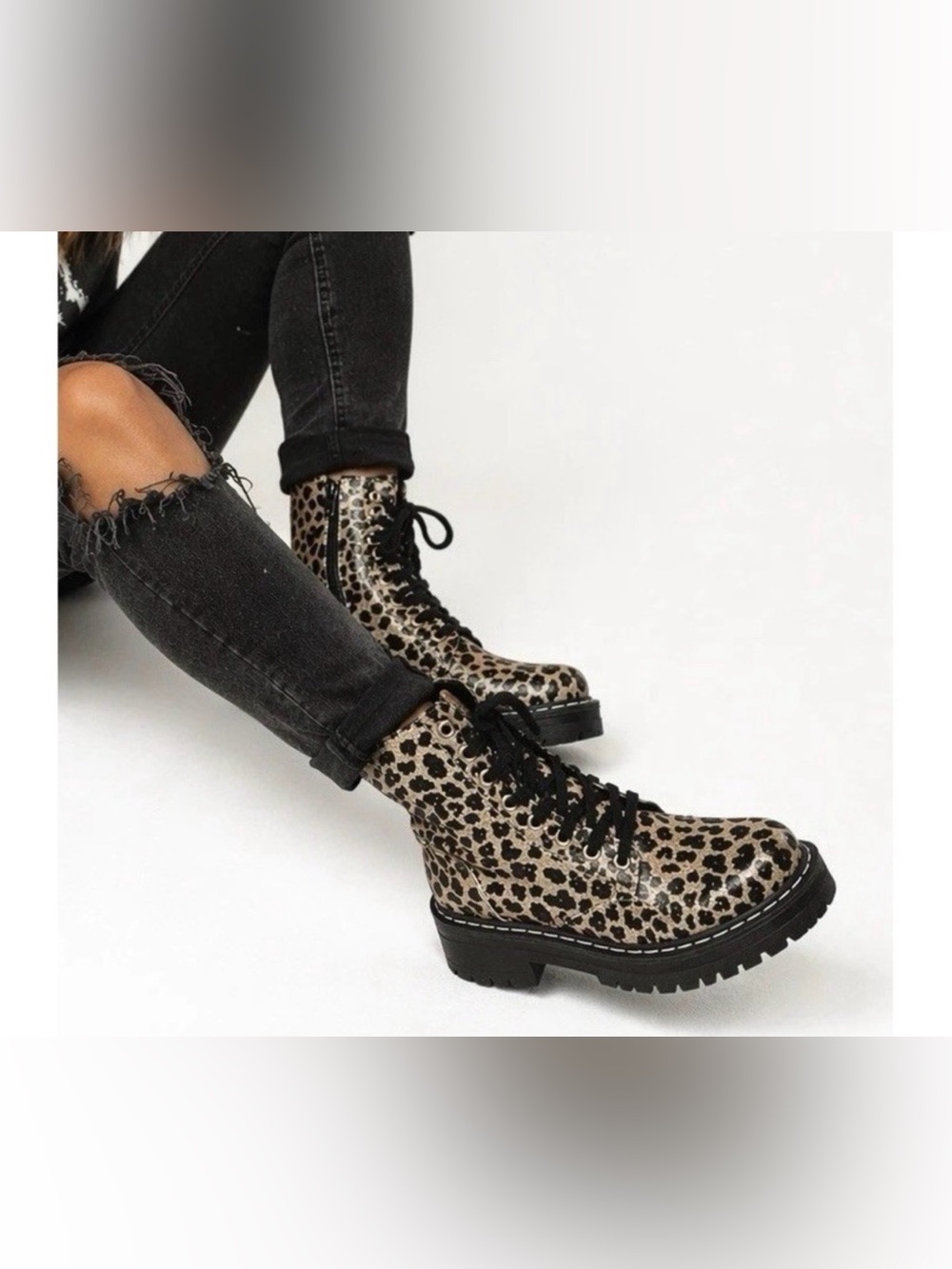 TRUE CRAFT Korri Combat Boots sz 6M Tan Leopard Glitter Lug Sole Lace Up NWOT